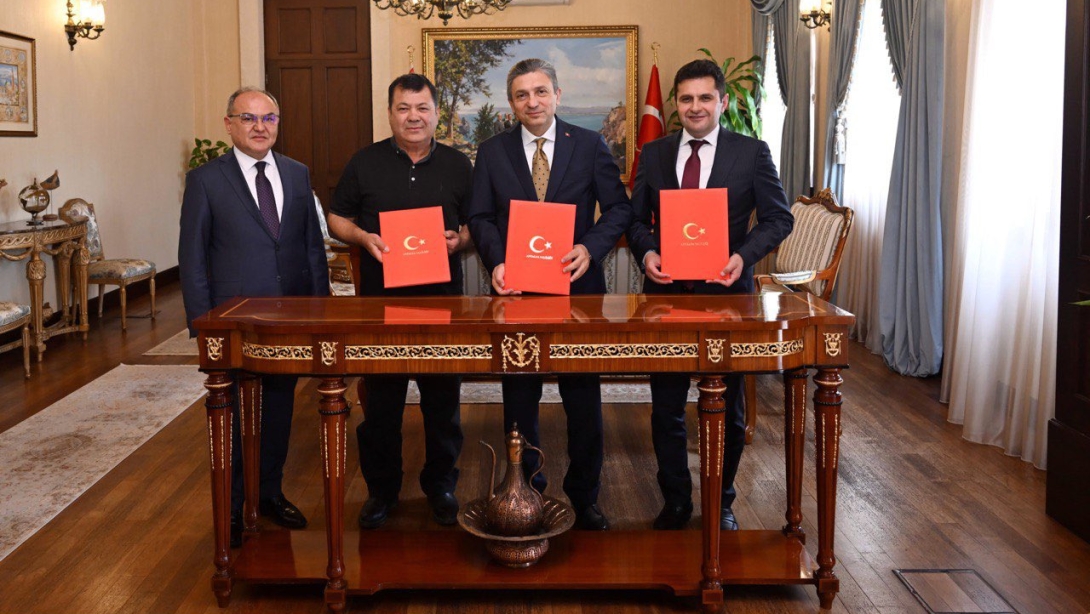 HAYIRSEVERİMİZDEN EĞİTİME BÜYÜK DESTEK
